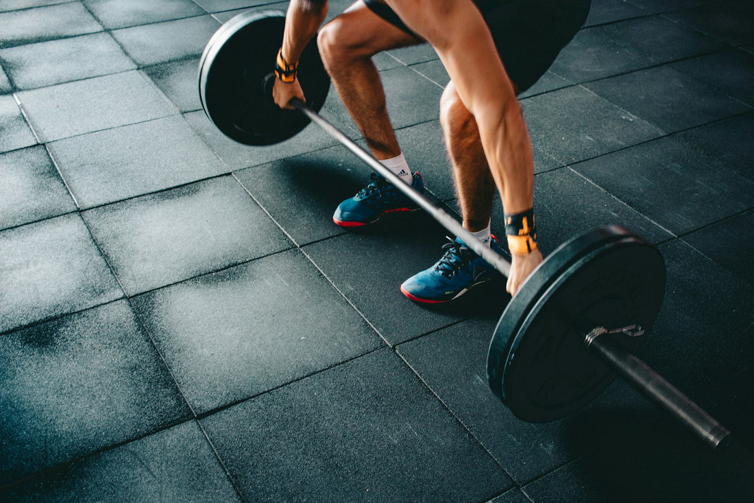 Maximiere deine Stärke: Krafttraining Übungen für junge Athleten